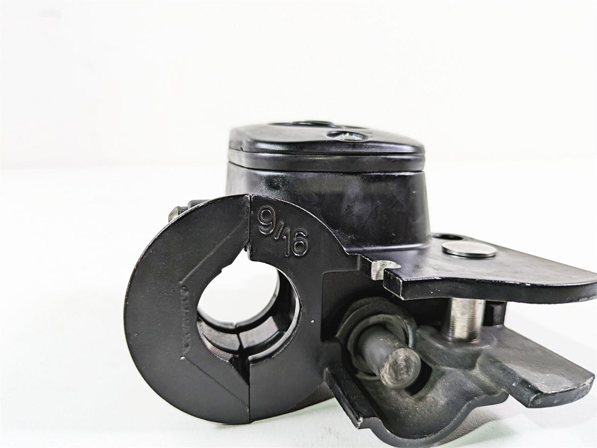 2009 Harley FLSTSB Cross Bones Front Master Cylinder 9/16 45019-08C {{ shop.shopifyCountryName }} - Mototech271