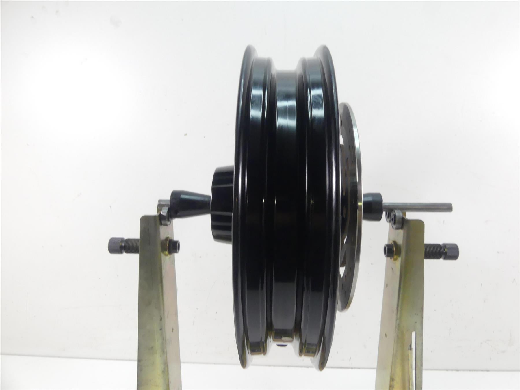 2022 Harley Softail FXBBS Street Bob Straight 16x3 Rear Wheel Rim 40900920 {{ shop.shopifyCountryName }} - Mototech271