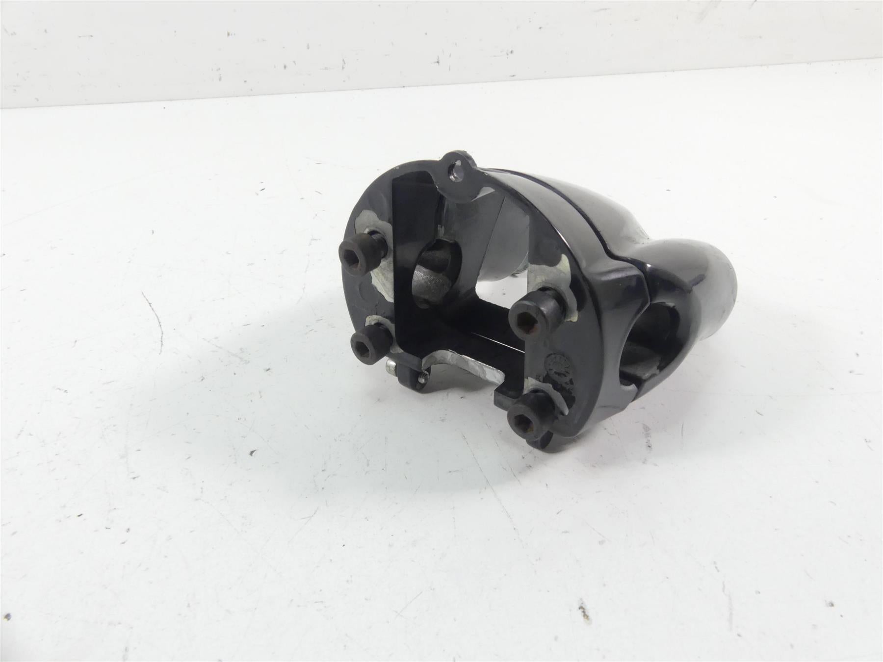 2013 Harley VRSCDX Night Rod Special Handlebar Riser Holder Set 55989-04 {{ shop.shopifyCountryName }} - Mototech271