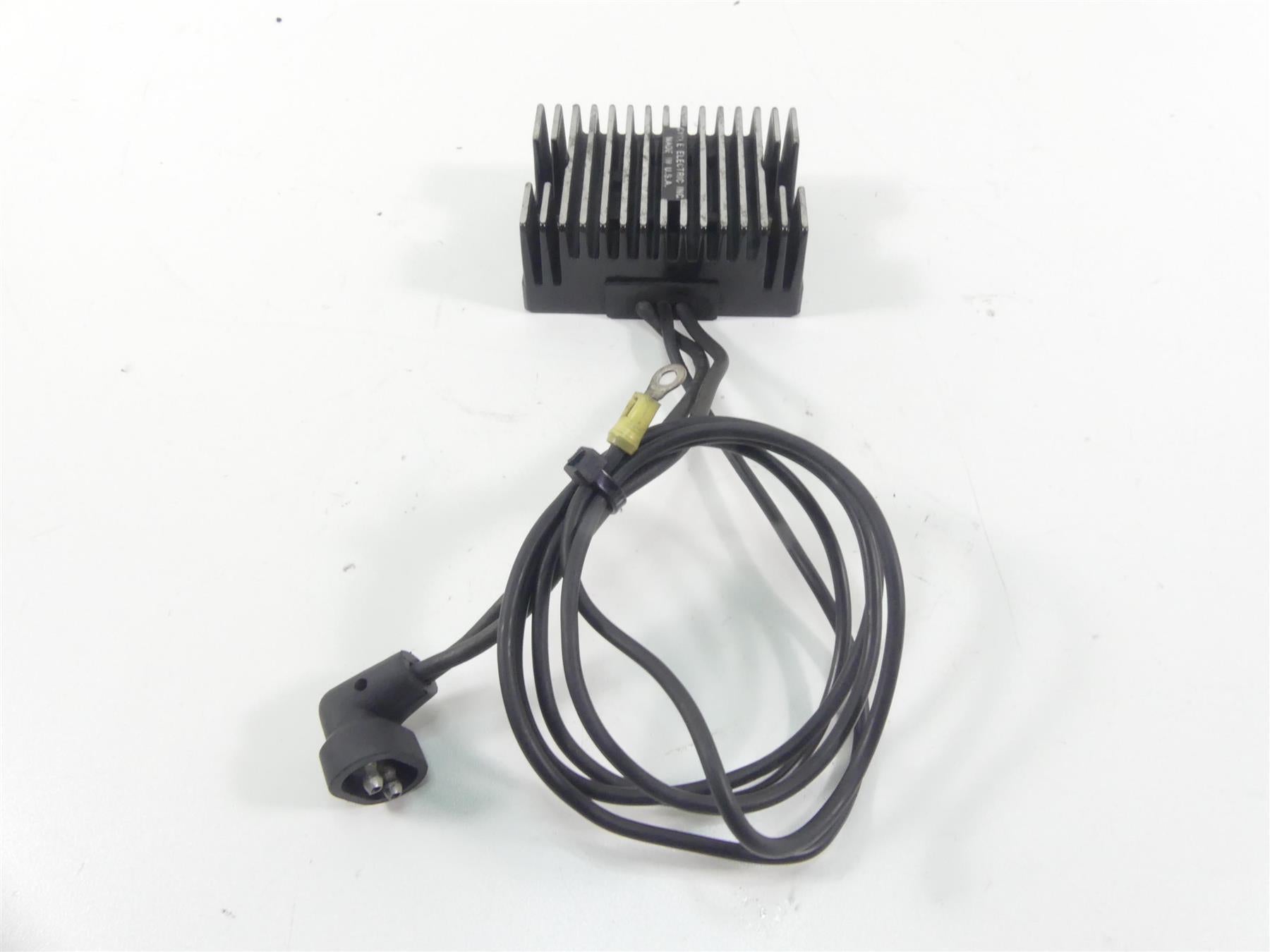 1995 Harley Touring FLHTCU Electra Glide Rectifier Voltage Regulator 74519-88B {{ shop.shopifyCountryName }} - Mototech271