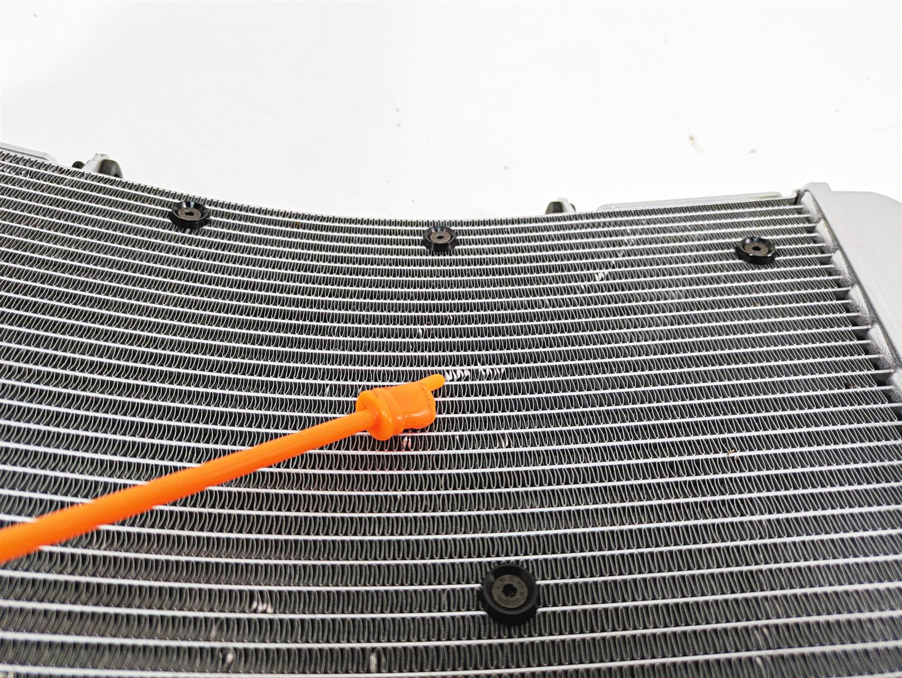 2020 Aprilia Tuono V4 Factory Radiator Fan Hoses Reservoir -Read 2B003834 {{ shop.shopifyCountryName }} - Mototech271