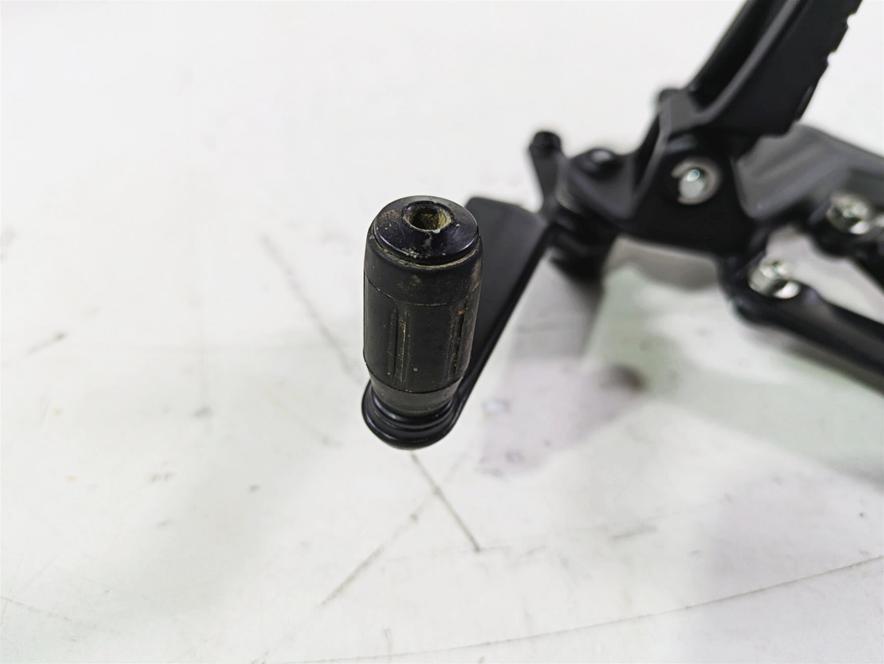 2022 MV Agusta F3 800 Rosso Left Front Footpeg & Shifter Set 80A0B7474 {{ shop.shopifyCountryName }} - Mototech271