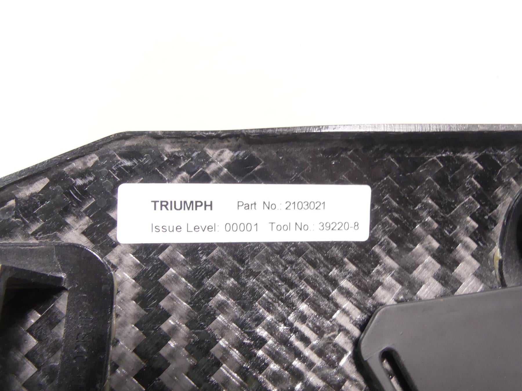 2020 Triumph Speed Triple RS 1050 Right Nice Side Carbon Fiber Cover T2103021 {{ shop.shopifyCountryName }} - Mototech271