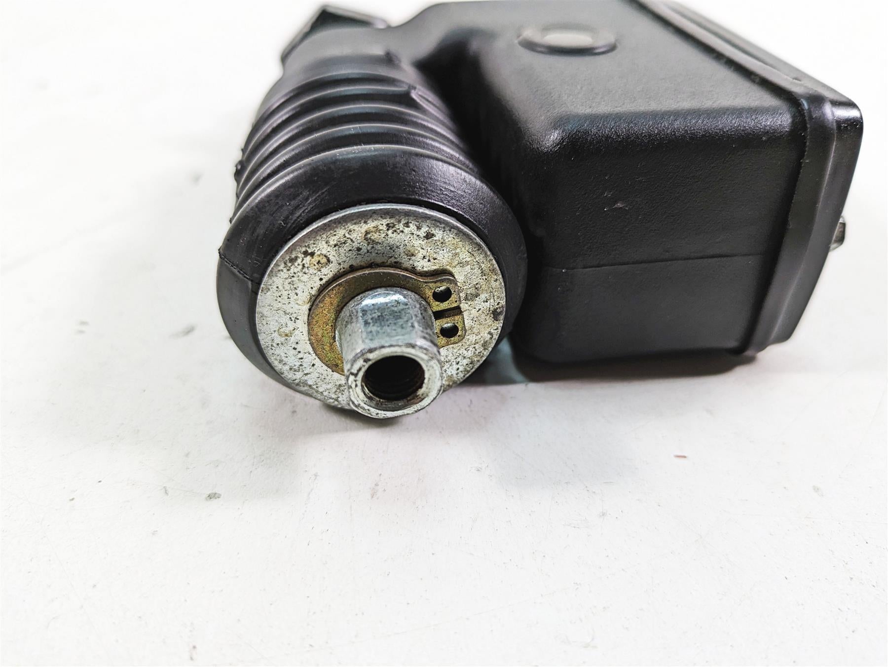 2005 Harley Dyna FXDL Low Rider Rear Brake Master Cylinder 42474-90C {{ shop.shopifyCountryName }} - Mototech271