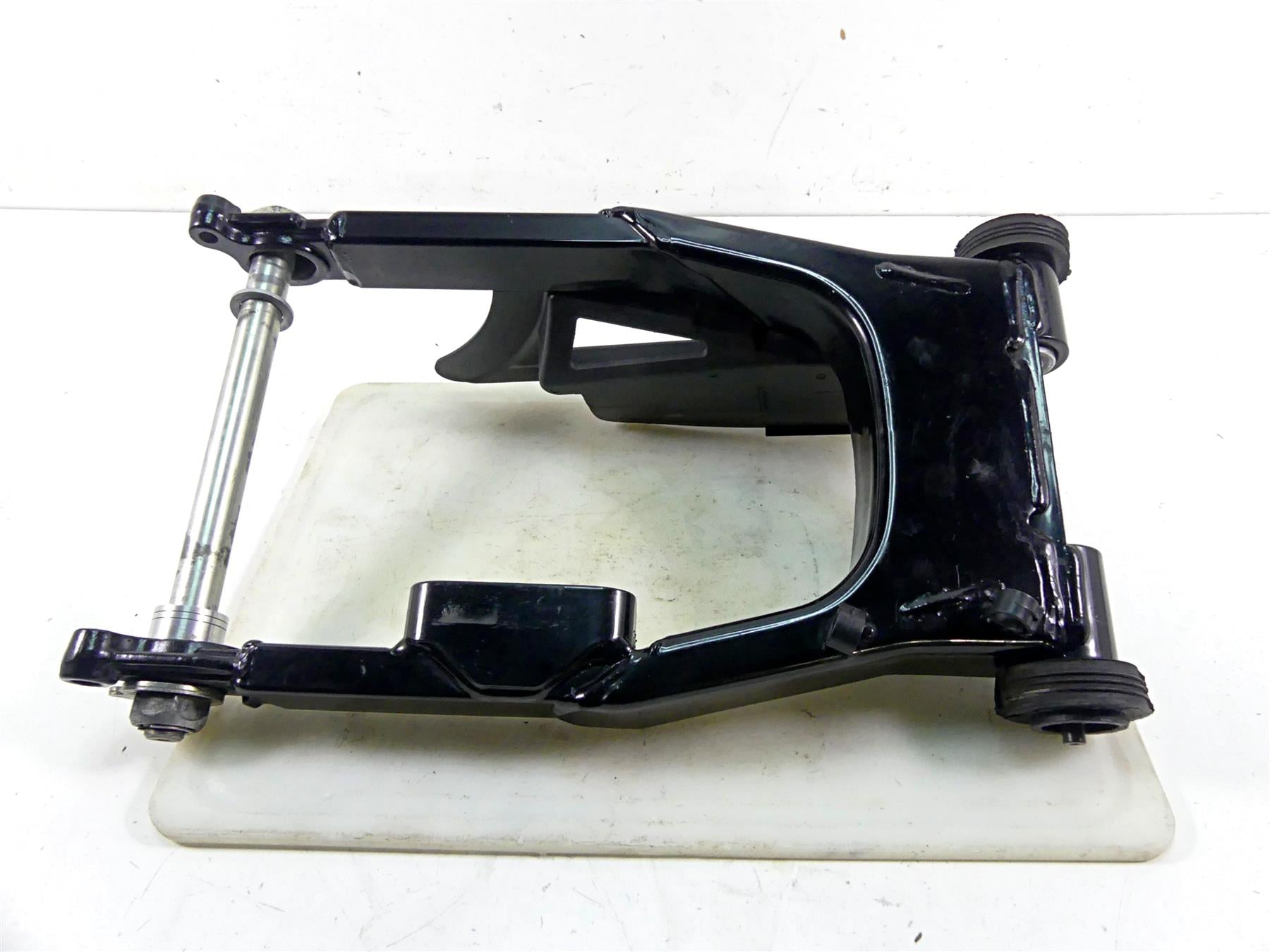 2008 Harley Touring FLHX Street Glide Rear Swingarm Swing Arm 25mm Axle 47549-02 {{ shop.shopifyCountryName }} - Mototech271