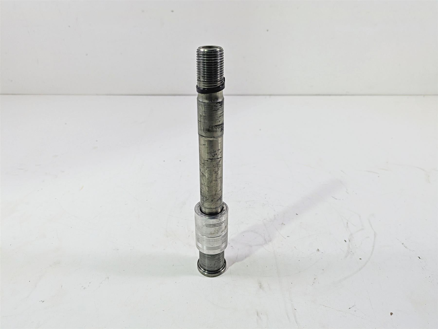 2020 Harley Softail FXST Standard Front Wheel Spindle Axle 43000081 {{ shop.shopifyCountryName }} - Mototech271