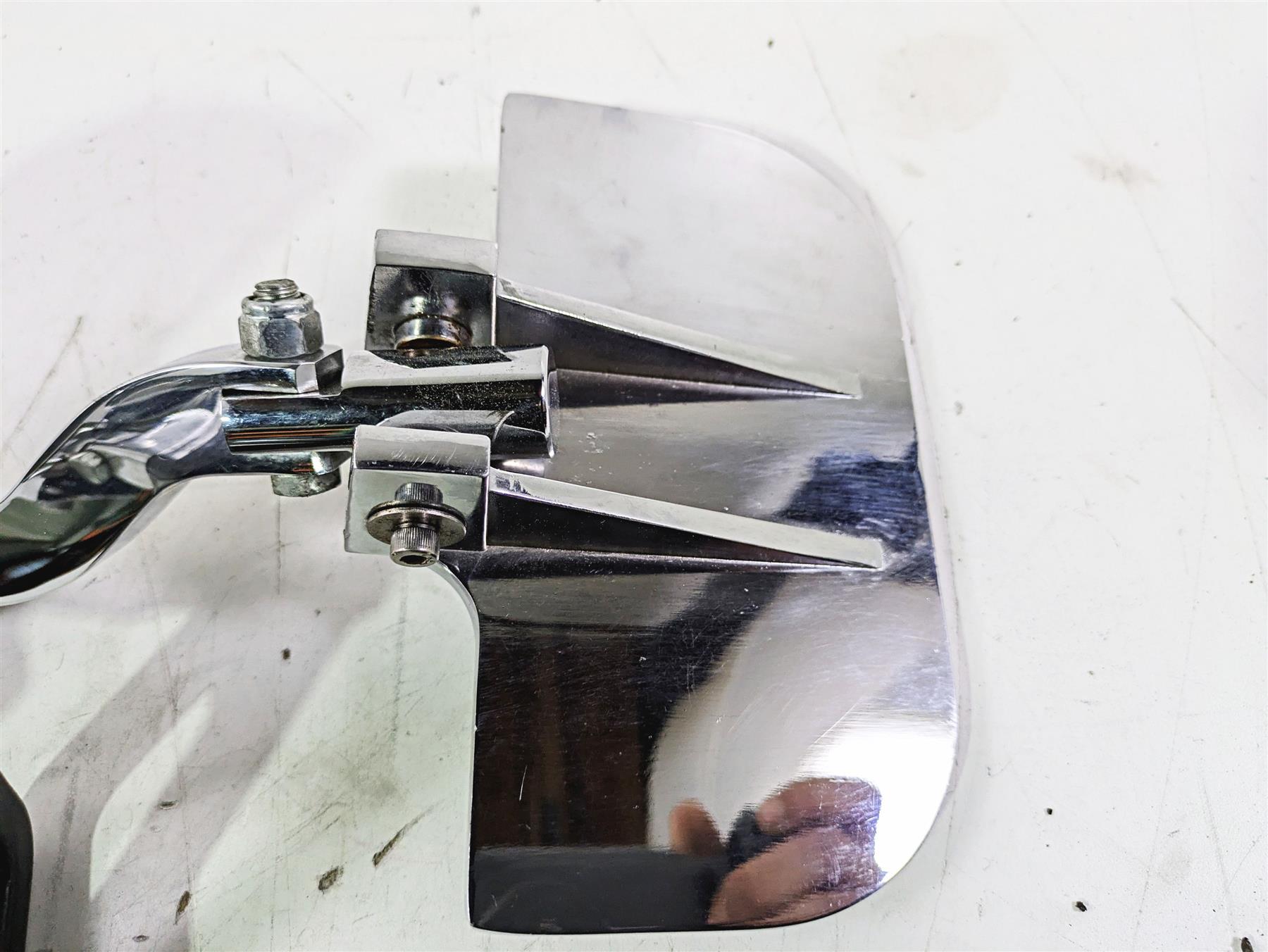 2002 Harley Dyna FXDL Low Rider Rear Passenger Floorboard + Mount 52740-02 {{ shop.shopifyCountryName }} - Mototech271