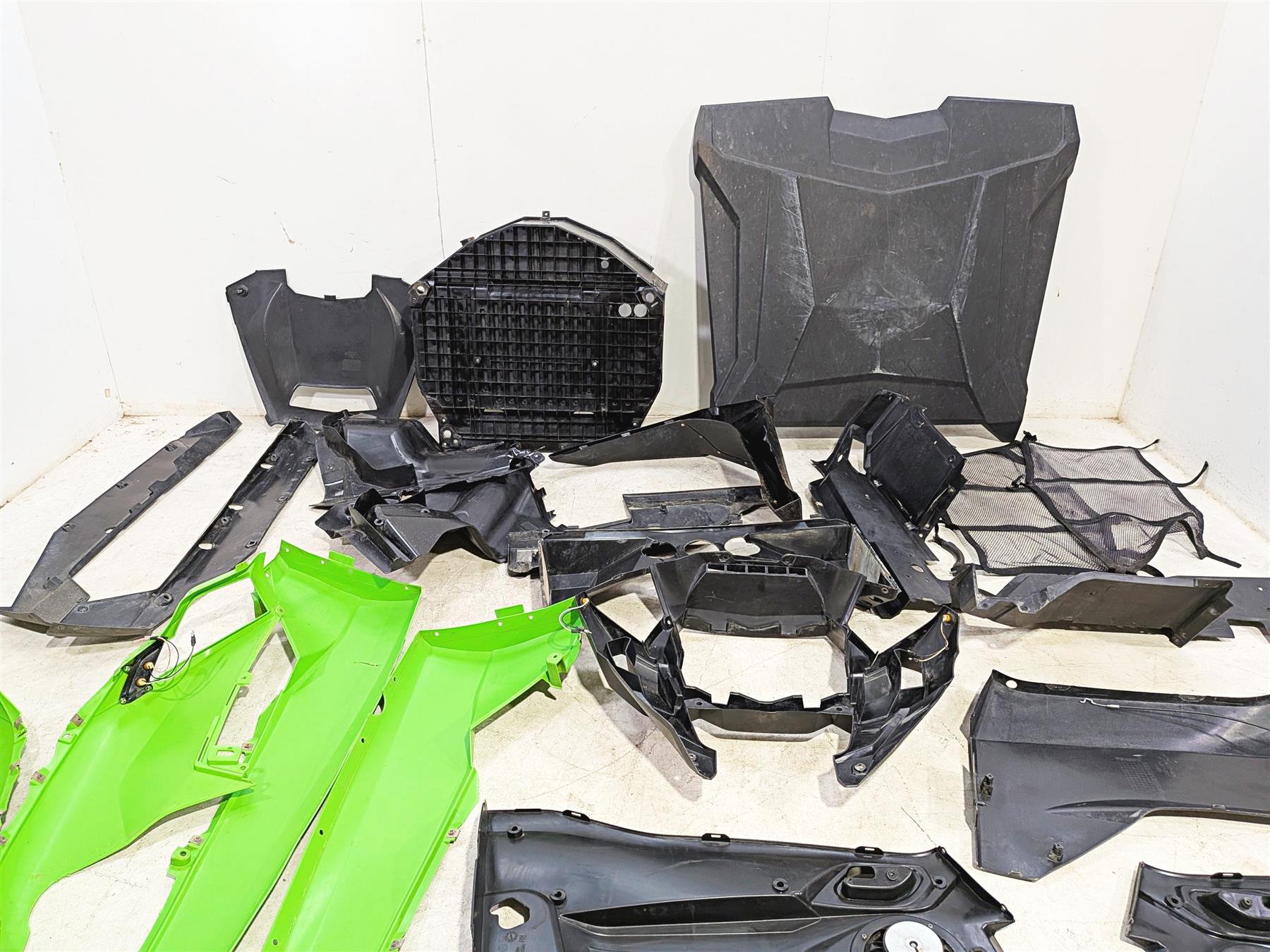 2020 Kawasaki Teryx KRX KRF 1000 Fender Roof Top Hood Grille Plastics 35038-0015-Mototech271
