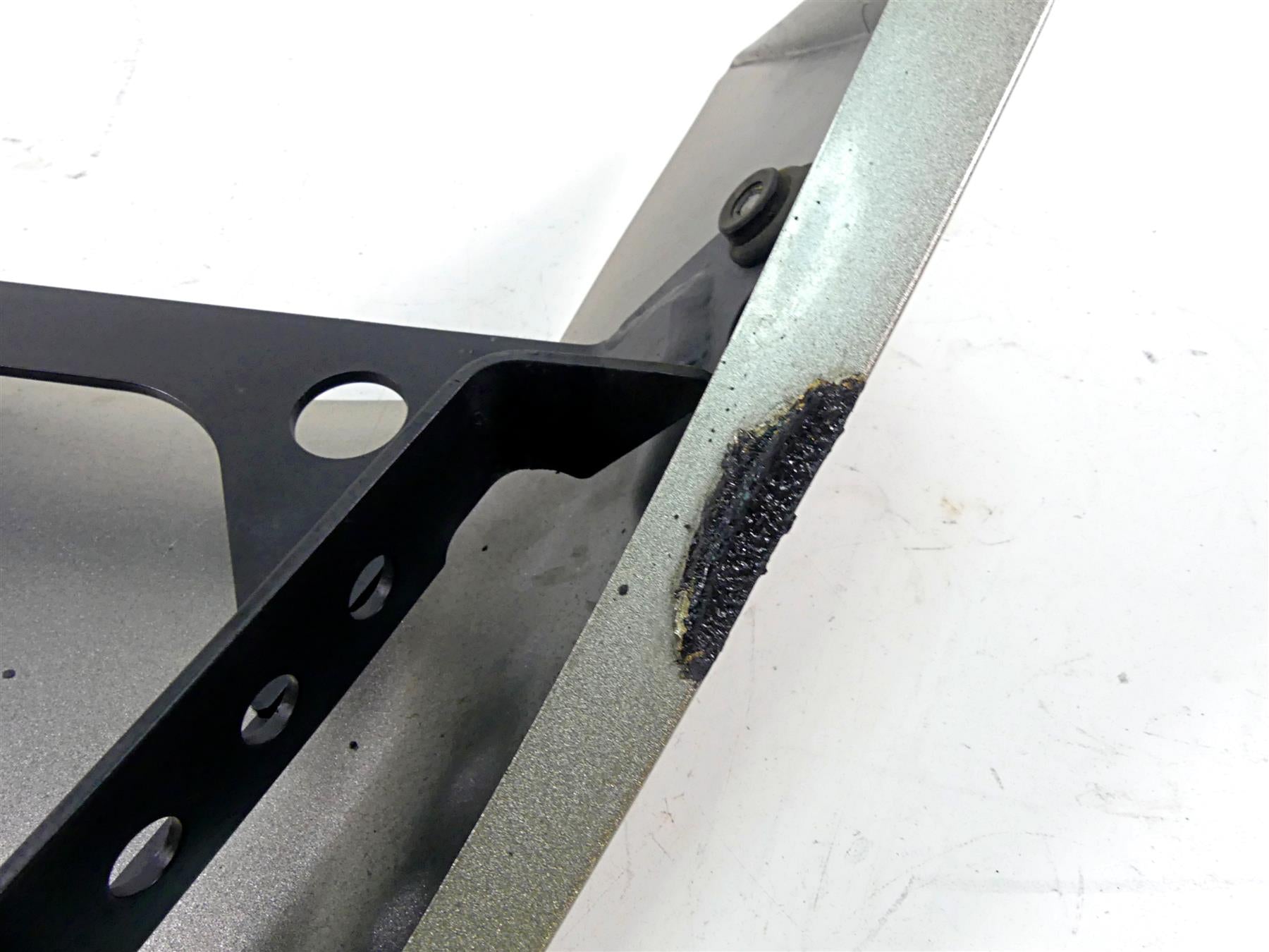 2010 Kawasaki ZX1400 ZX14 R Ninja Lower Belly Bug Spoiler & Mounts 55028-0063 {{ shop.shopifyCountryName }} - Mototech271