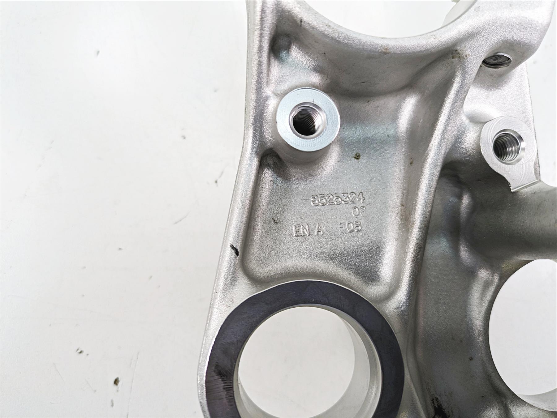 2016 BMW R1200R K53 Upper Triple Tree Steering Clamp 55mm 31428525324 {{ shop.shopifyCountryName }} - Mototech271