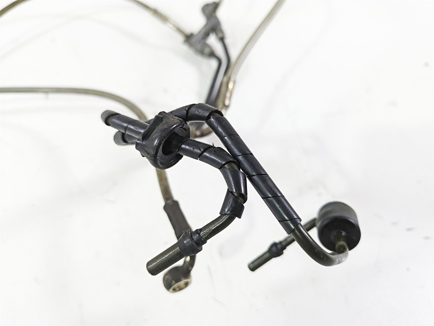 2004 BMW R1150GS R21 Front Abs Brake Line Hose Set 34322338180 {{ shop.shopifyCountryName }} - Mototech271