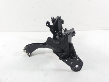 2017 BMW R1200GS GSW K50 Front Center Panel Stay Carrier Mount 46637726524 {{ shop.shopifyCountryName }} - Mototech271