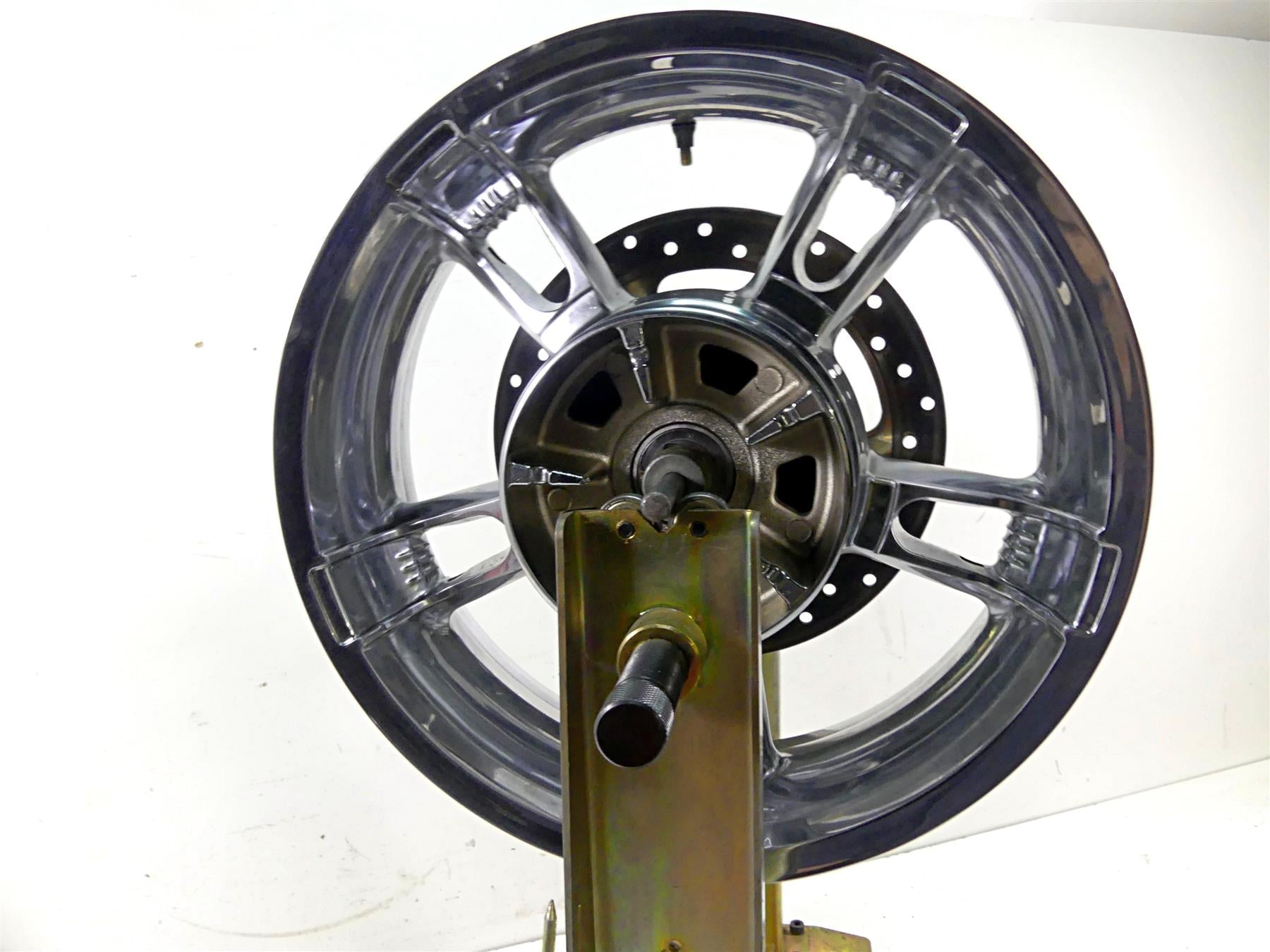 2015 Harley Touring FLHXS Street Glide Rear Wheel Rim Enforcer 5x16 40900346 {{ shop.shopifyCountryName }} - Mototech271