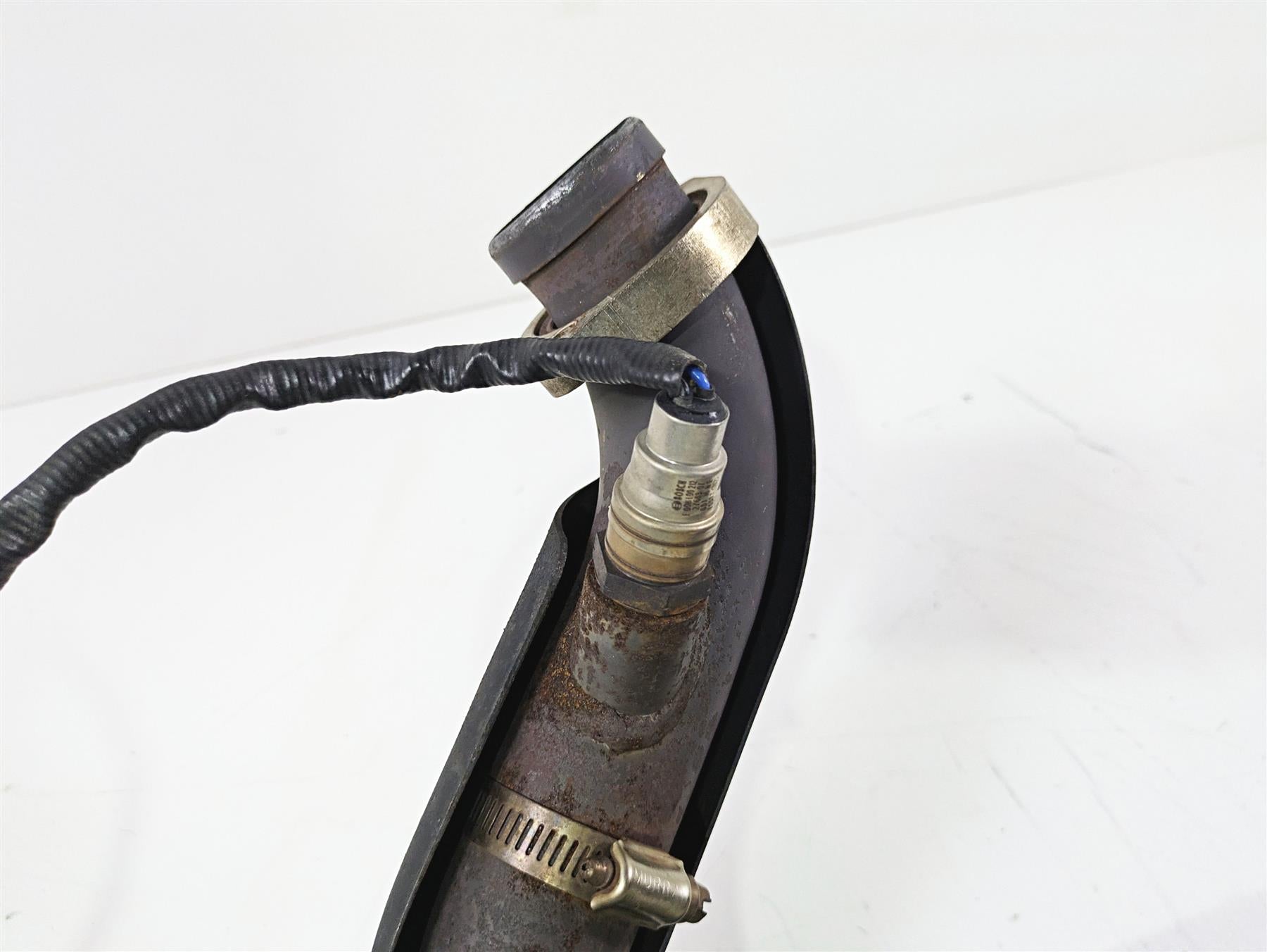 2008 Harley FLSTSB Cross Bones Vance Hines Radius Exhaust Pipe System 26029 {{ shop.shopifyCountryName }} - Mototech271