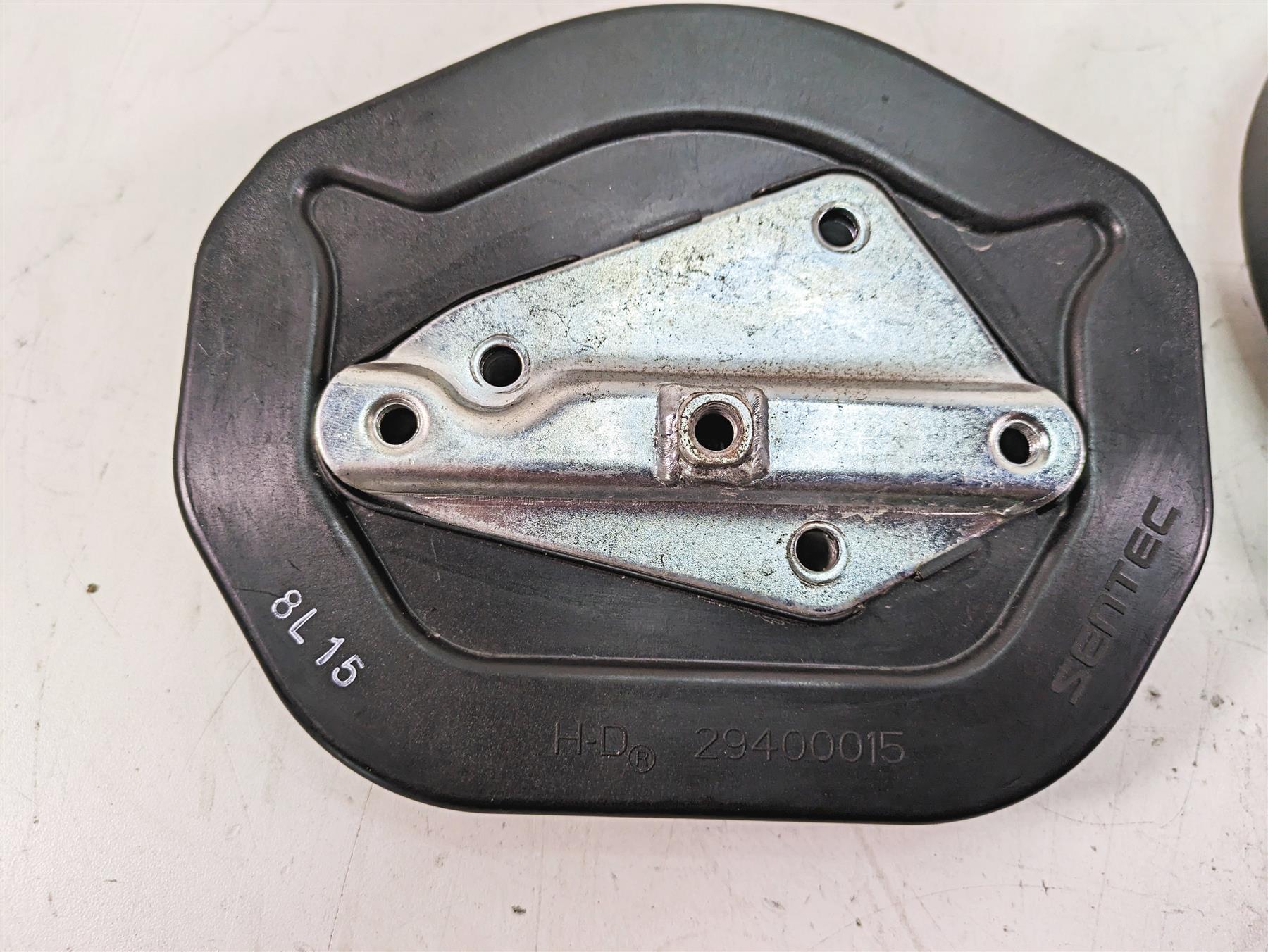 2019 Harley XL883N Sportster Iron Air Cleaner Breather Filter 29000015A 61300541 {{ shop.shopifyCountryName }} - Mototech271