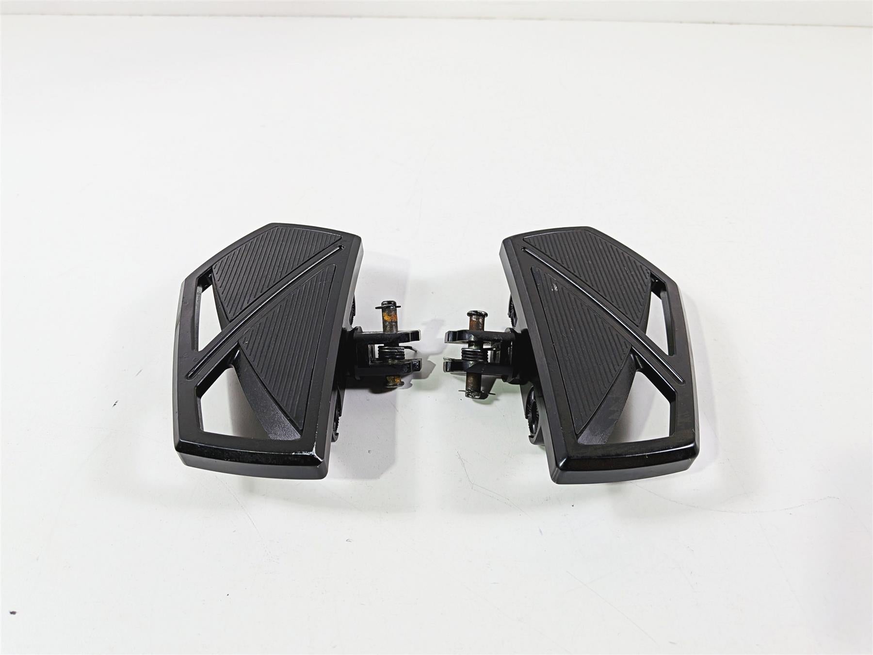 2022 Harley Softail FXLRST Low Rider Front Floorboard Foot Floor Board Set {{ shop.shopifyCountryName }} - Mototech271
