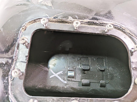 2009 Harley Softail FLSTSB Cross Bones Fuel Gas Petrol Tank -Read 61000800 {{ shop.shopifyCountryName }} - Mototech271