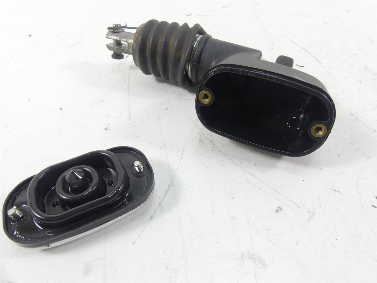 2005 Harley Touring CVO FLHTCSE Electra Glide Rear Brake Master Cylinde 41782-05 {{ shop.shopifyCountryName }} - Mototech271