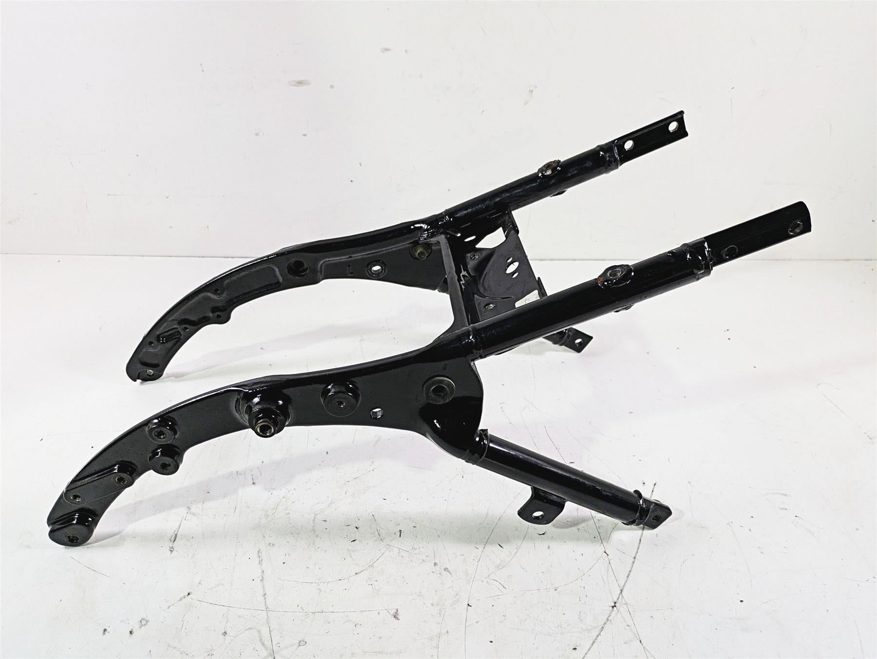 2015 Harley Touring FLHTKL E -Glide Low Rear Sub Frame Subframe 48079-09BHP | Mototech271