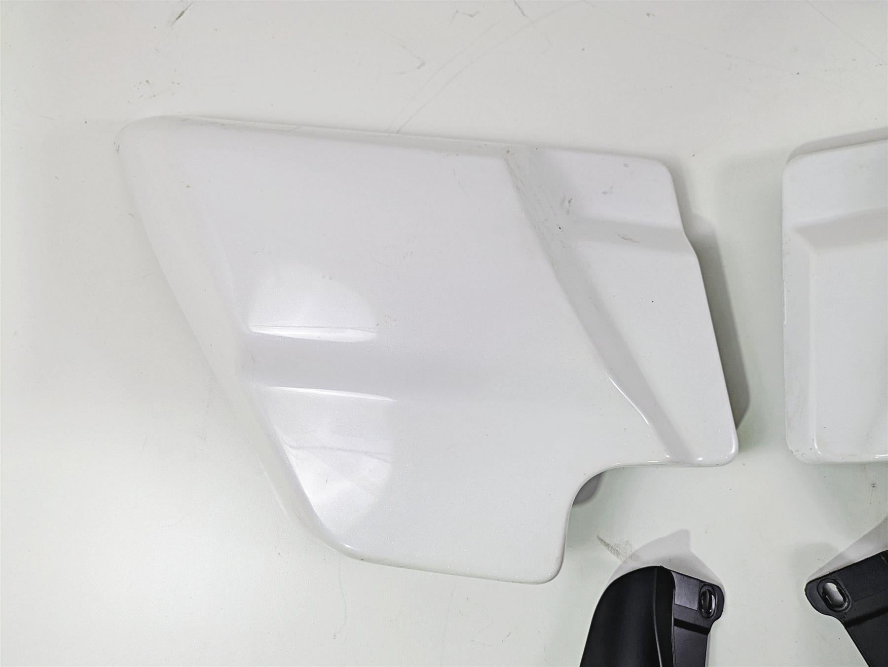 2016 Harley Touring FLHR Road King Side Cover Deflector Set 66048-09A 66250-09 {{ shop.shopifyCountryName }} - Mototech271