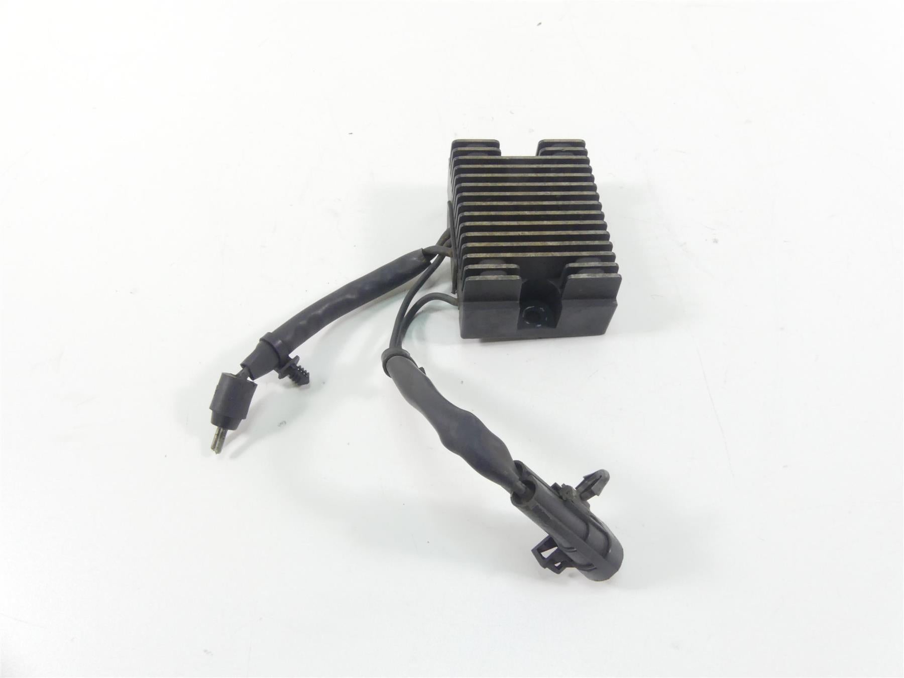 2006 Harley Sportster XL1200 Custom Rectifier Voltage Regulator 74523-04 {{ shop.shopifyCountryName }} - Mototech271