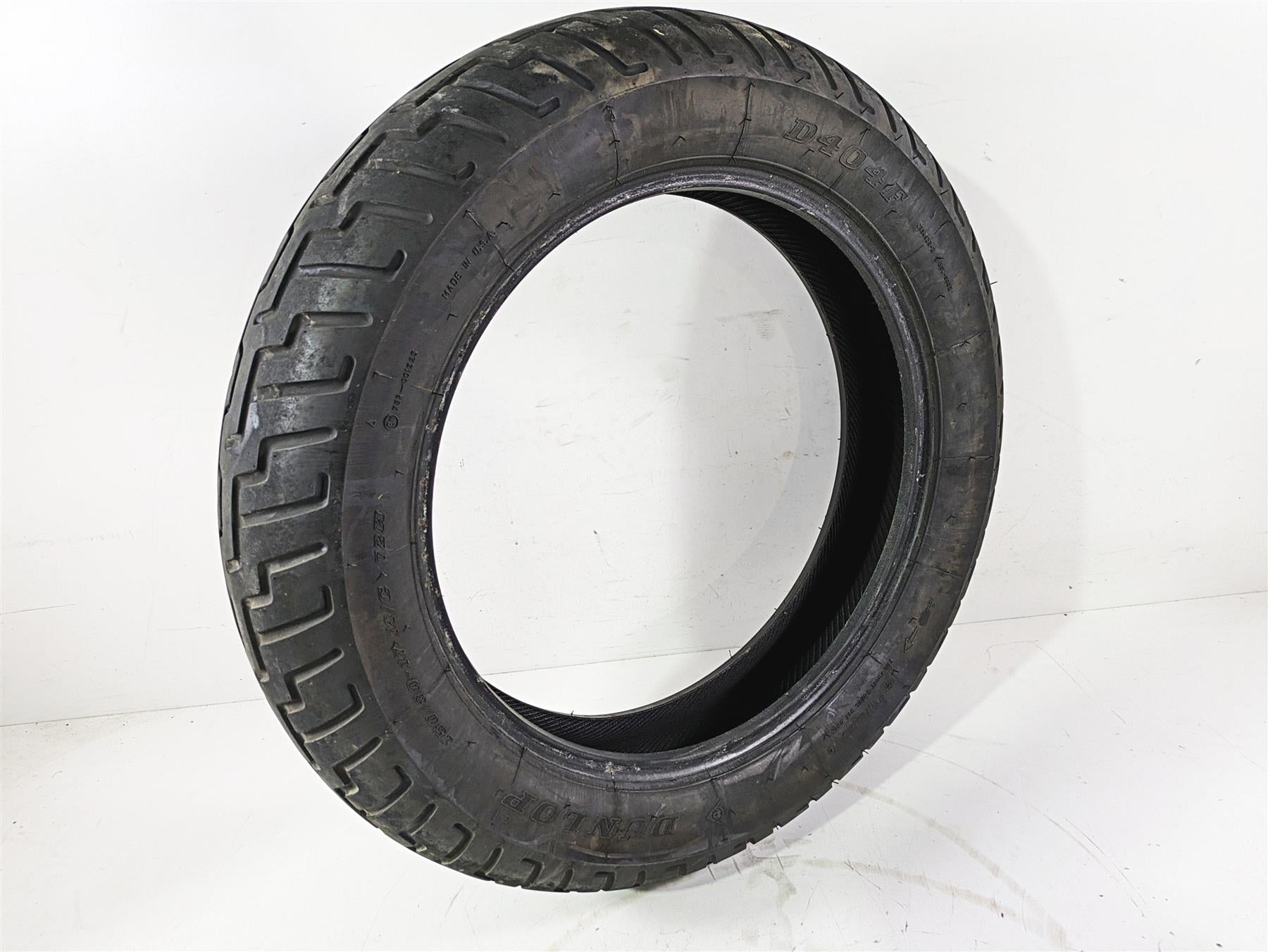 Used Front Motorcycle Tire Dunlop D404F 150/80-17 45605607 {{ shop.shopifyCountryName }} - Mototech271