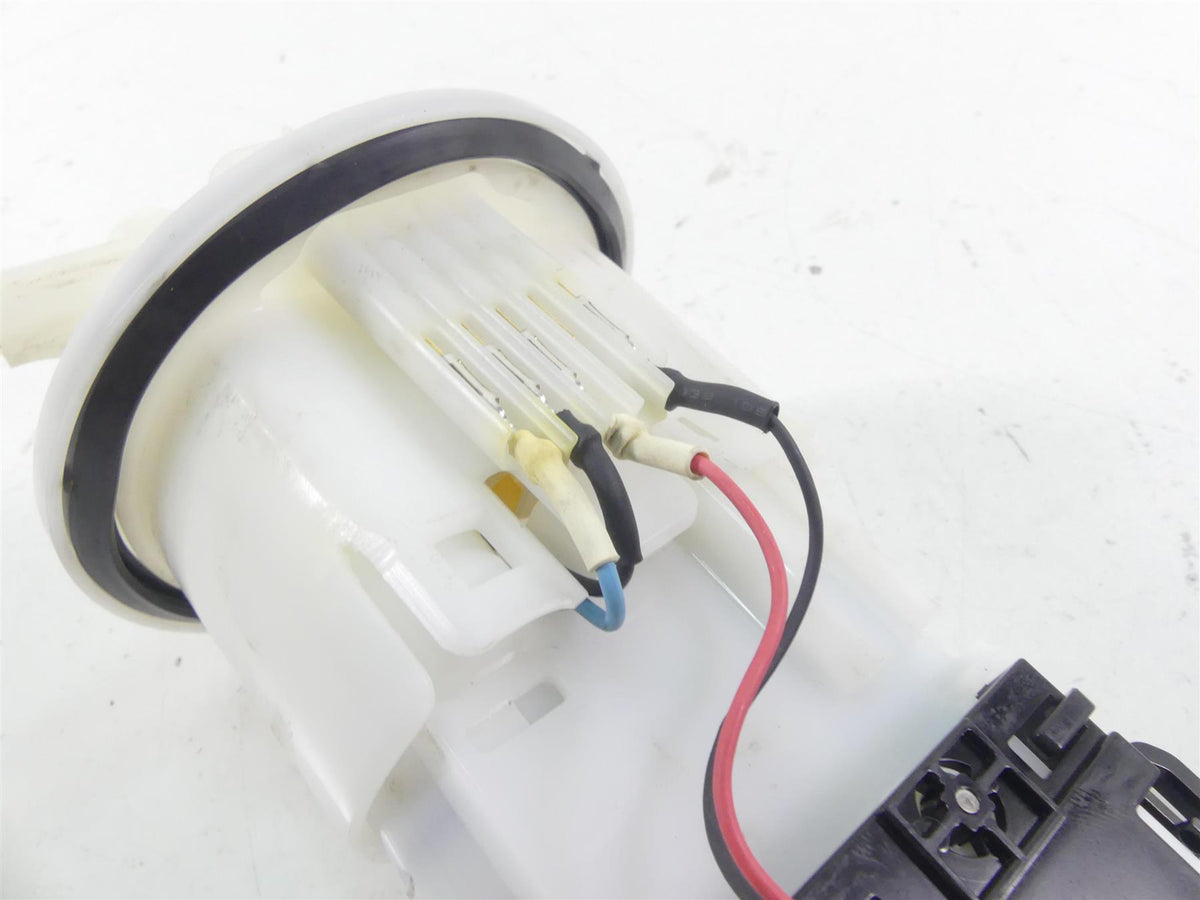2022 Yamaha MT09 FZ09 Fuel Gas Petrol Pump 1RC-13907-01-00 {{ shop.shopifyCountryName }} - Mototech271