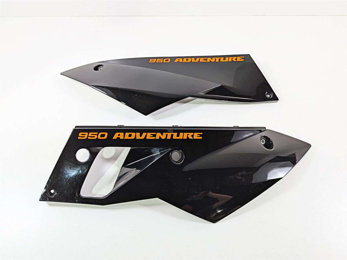 2005 KTM 950 LC8 Adventure Rear Tail Side Cover Fairings 60008041000 60008042000 {{ shop.shopifyCountryName }} - Mototech271
