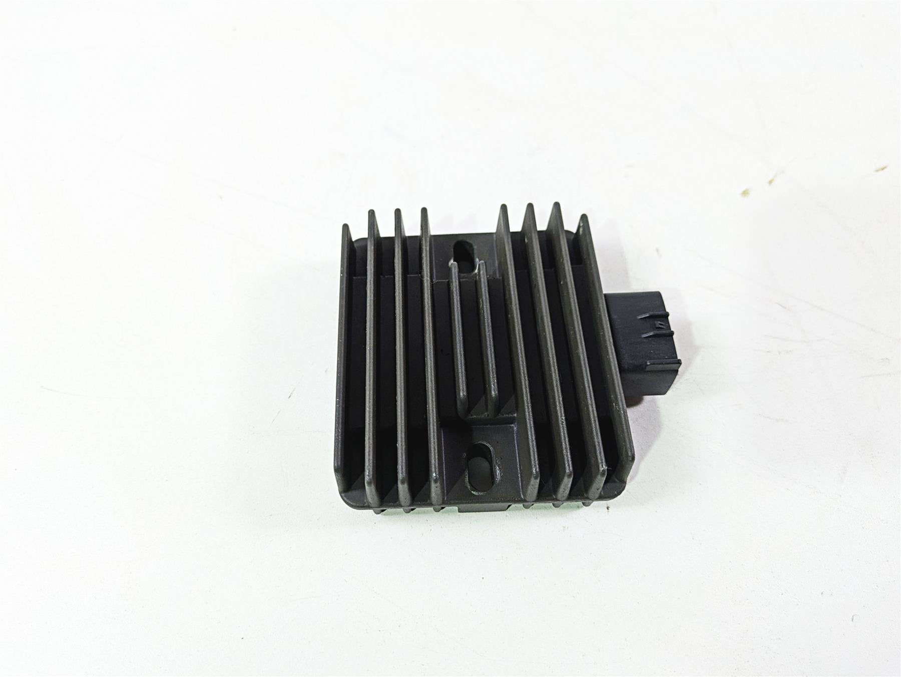 2012 Mv Agusta F4 RR Rectifier Voltage Regulator SH678KA 8000B3206 {{ shop.shopifyCountryName }} - Mototech271