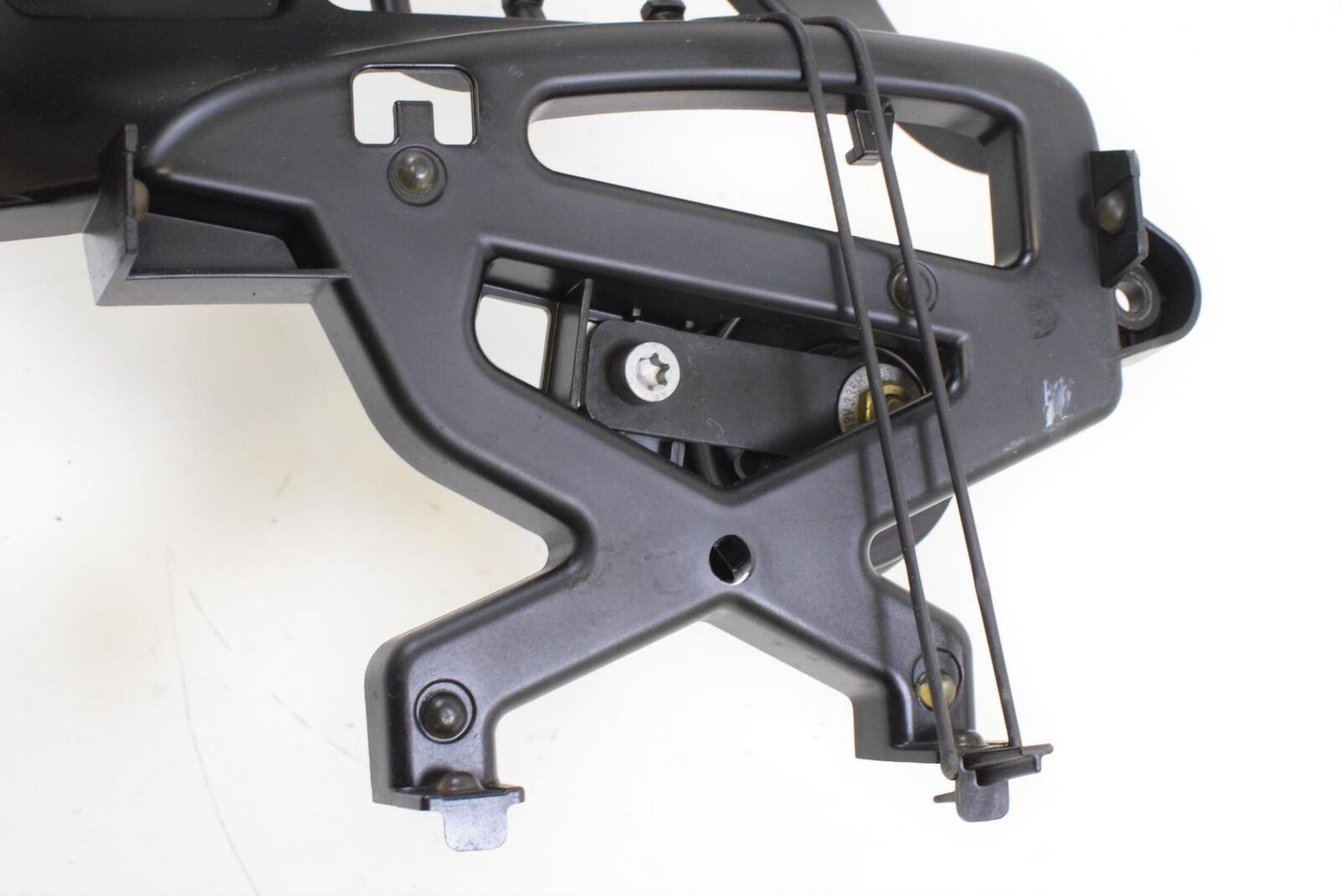 06 BMW K1200S K1200 S K40 Left Front Panel Stay Headlight Bracket 4663767776102 {{ shop.shopifyCountryName }} - Mototech271