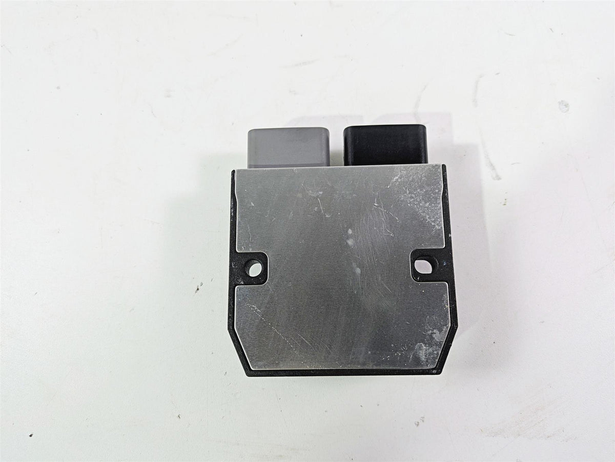 2009 Yamaha FZ1 FZS10 Fazer Rectifier Voltage Regulator FH012AA 1D7-81960-01-00 {{ shop.shopifyCountryName }} - Mototech271
