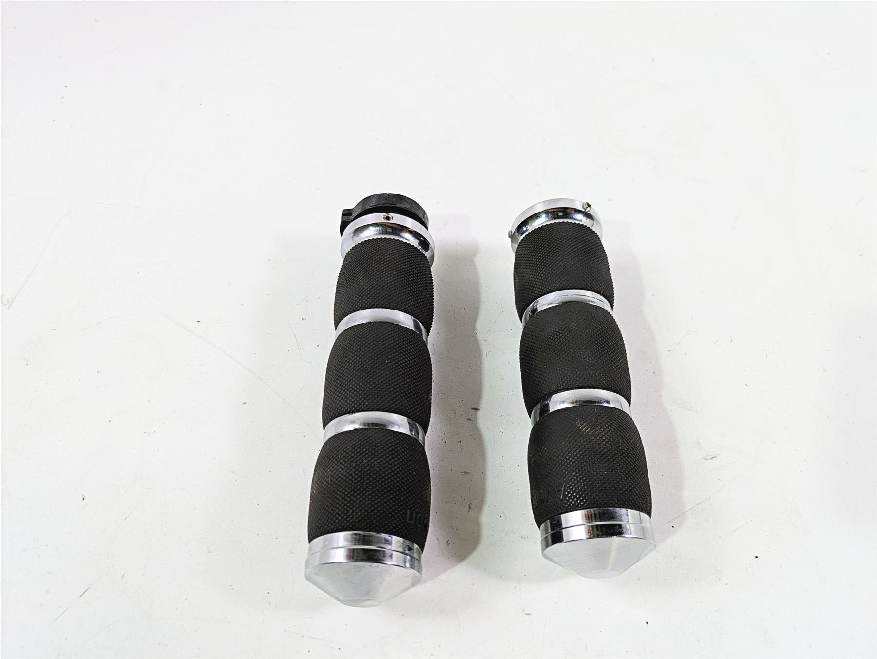 2006 Triumph Rocket 3 Avon Air Cushion Grip Set MT-AIR-90-CH {{ shop.shopifyCountryName }} - Mototech271