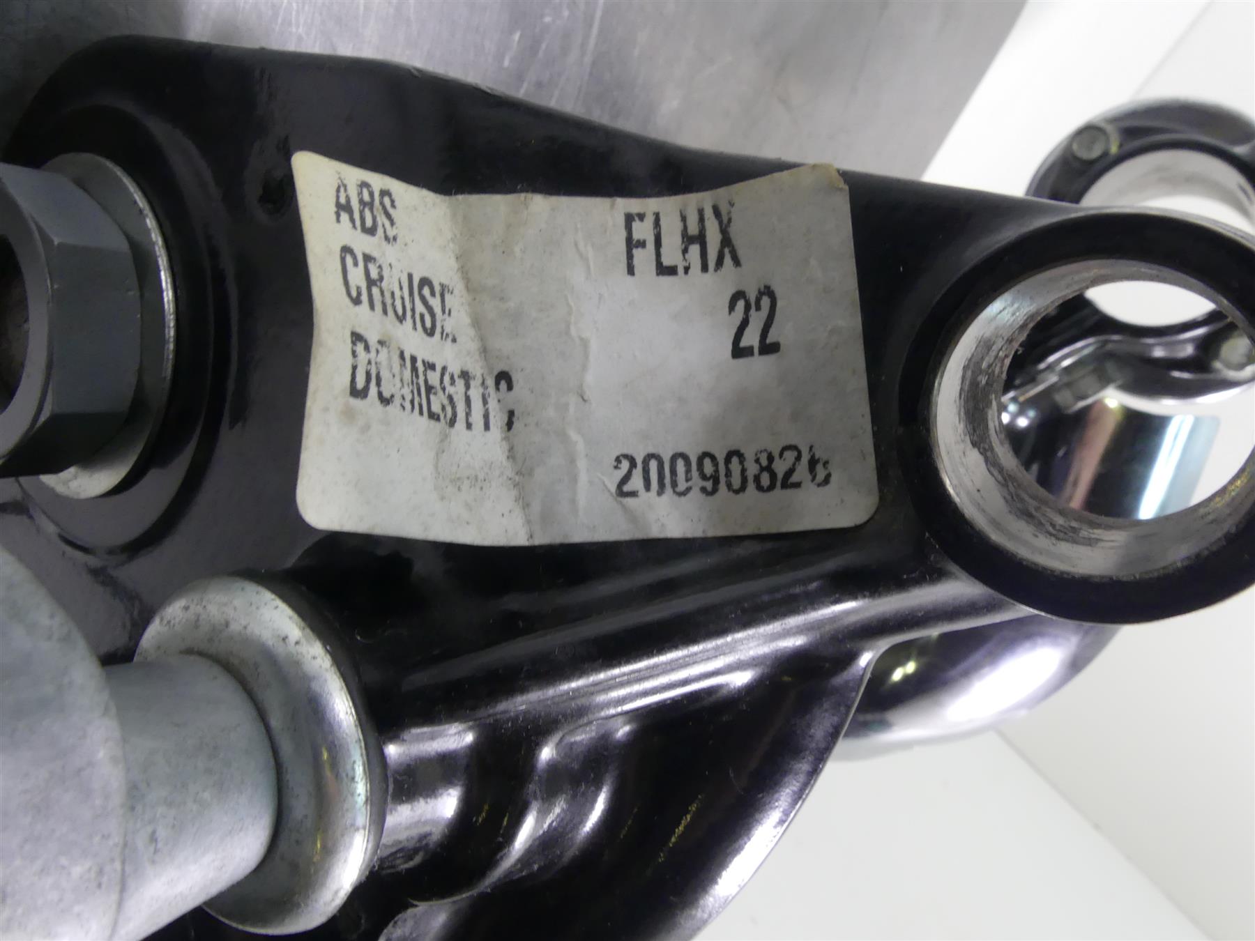2010 Harley Touring FLHX Street Glide Upper Lower 41mm Triple Tree Set 45446-09 {{ shop.shopifyCountryName }} - Mototech271