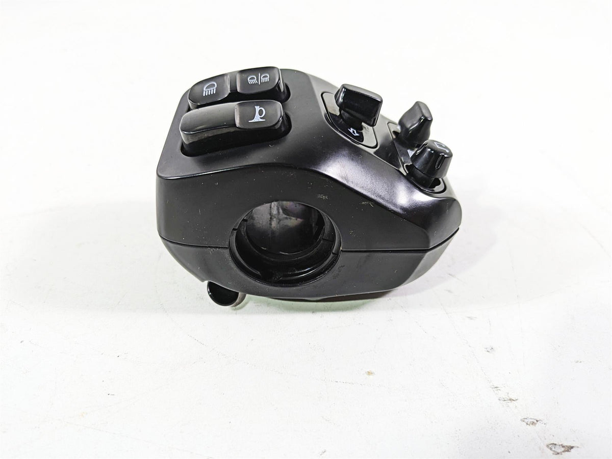 2018 Indian Chieftain Dark Horse Left Hand Control Switch 4016912 4018465 {{ shop.shopifyCountryName }} - Mototech271