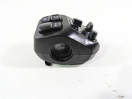 2018 Indian Chieftain Dark Horse Left Hand Control Switch 4016912 4018465 {{ shop.shopifyCountryName }} - Mototech271