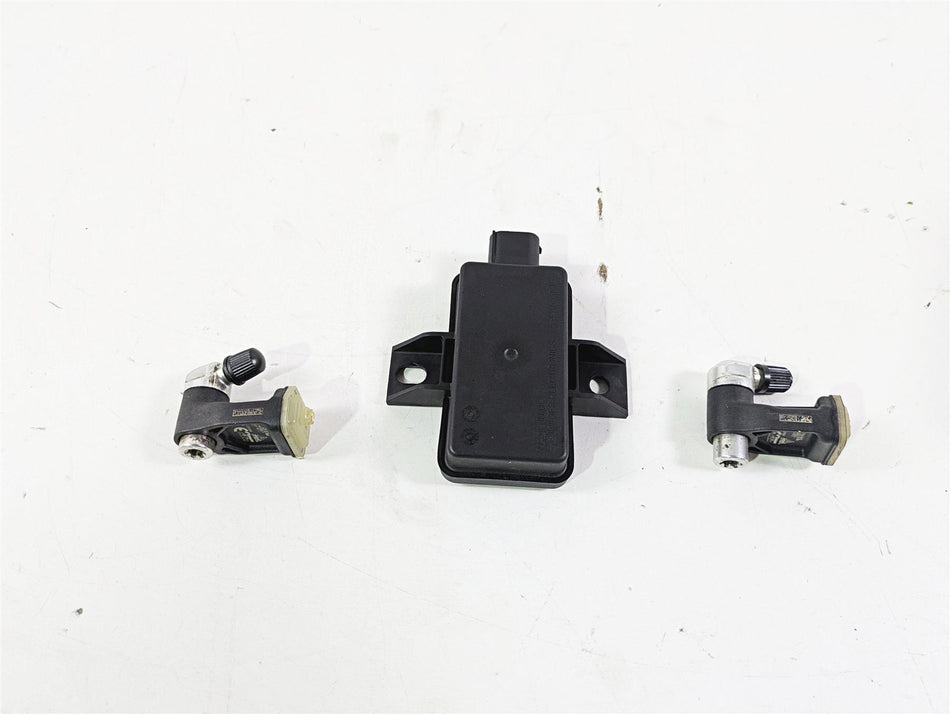 2018 KTM 1290 Super Adv S Tire Pressure Module & Sensor Set 60312032000 {{ shop.shopifyCountryName }} - Mototech271
