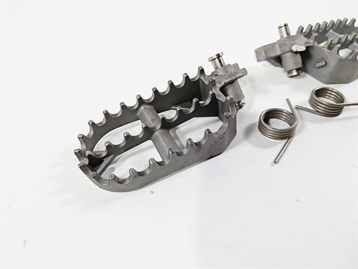 2019 BMW R1250GS K50 Enduro Front Foot Peg Rest Set 46718529843 46718529844 {{ shop.shopifyCountryName }} - Mototech271