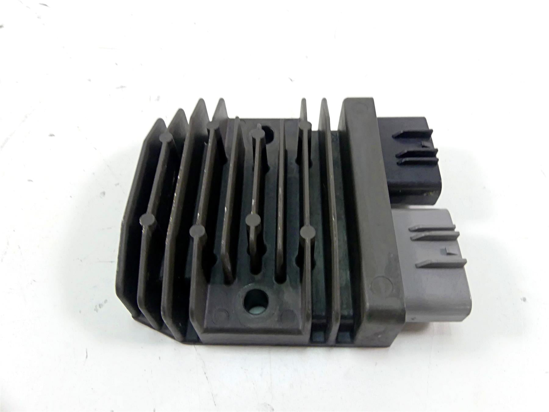 2017 Kawasaki ZX1400 ZX14R Ninja Rectifier Voltage Regulator FH020BA 21066-0744 {{ shop.shopifyCountryName }} - Mototech271