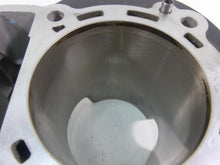 Load image into Gallery viewer, 2017 Triumph Thruxton 1200 R Cylinder Jug Piston Set 4K T1167220
