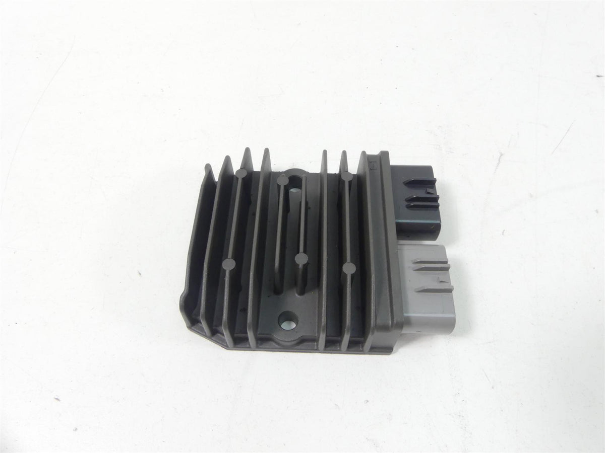 2015 Ducati Monster 1200 S Rectifier Voltage Regulator 54040321A SH821AA {{ shop.shopifyCountryName }} - Mototech271