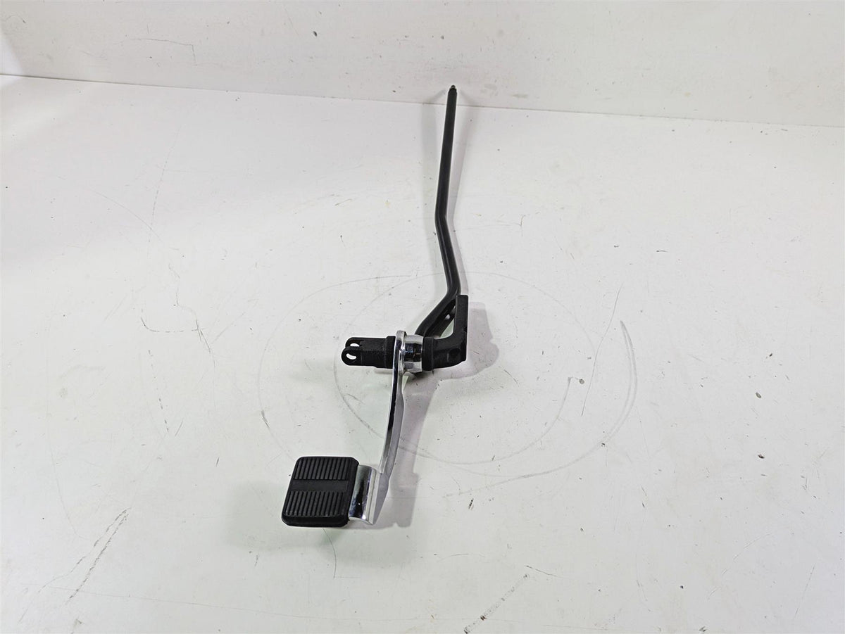 2016 Harley FXDWG Dyna Wide Glide Right Fw Cntrl Footpeg & Brake Pedal 42481-03A {{ shop.shopifyCountryName }} - Mototech271
