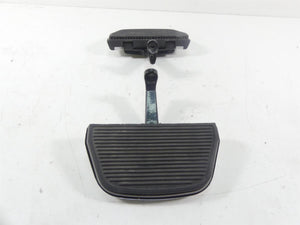 2006 Harley Touring FLHTCUI Electra Glide Passenger Floor Board Set 52719-93B | Mototech271