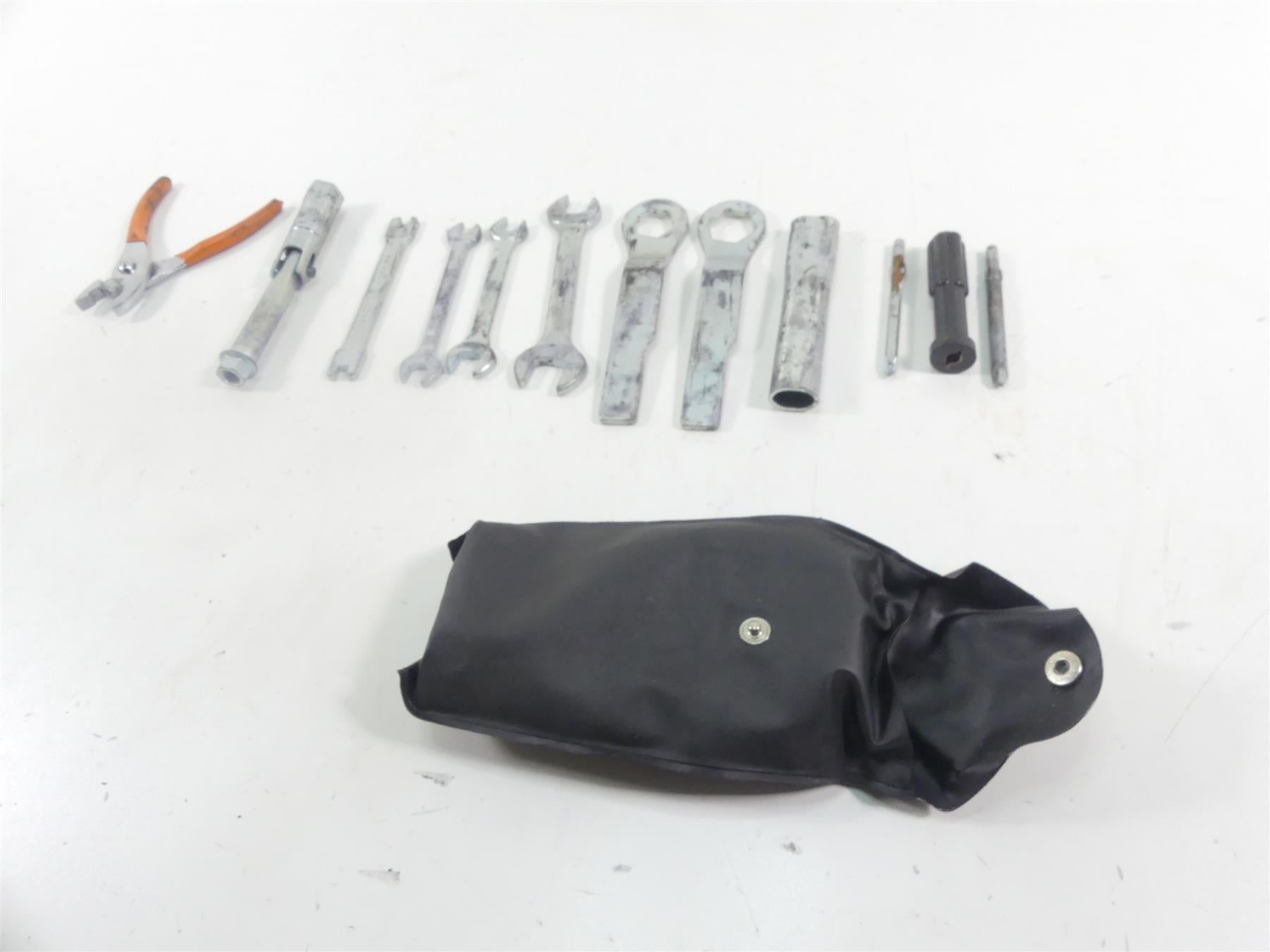 1998 Kawasaki VN800 Vulcan Tool Kit Bag Set 56007-1404 {{ shop.shopifyCountryName }} - Mototech271