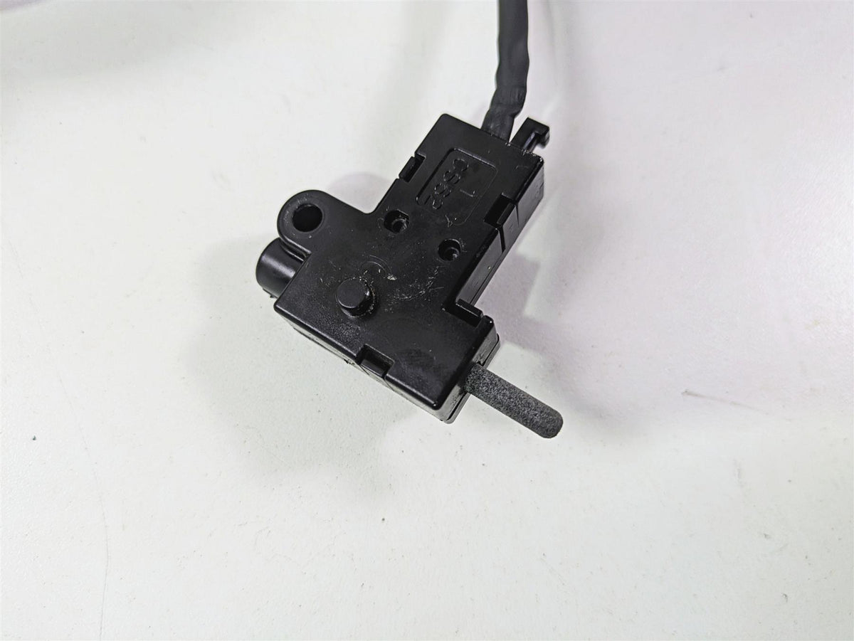 2024 Triumph Street Triple 765 R Left Hand Blinker Control Switch T2045169 {{ shop.shopifyCountryName }} - Mototech271
