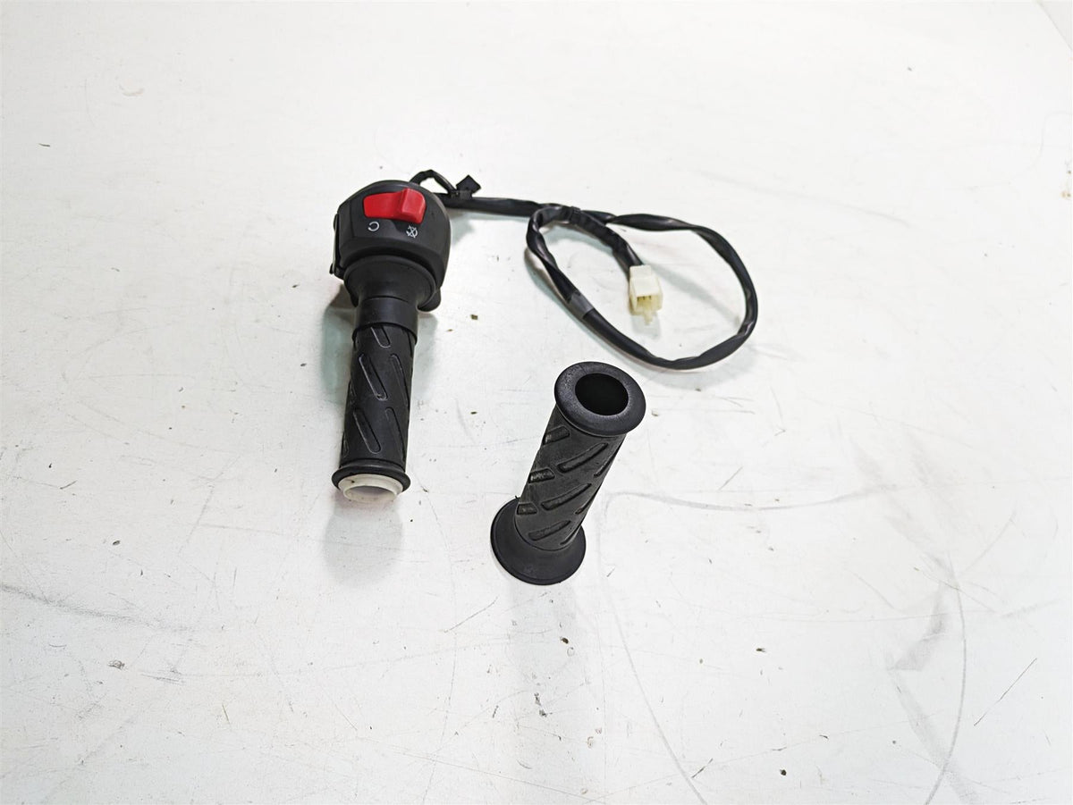2013 Moto Guzzi V7 750 Stone Right Hand Start Control Switch B063135 {{ shop.shopifyCountryName }} - Mototech271