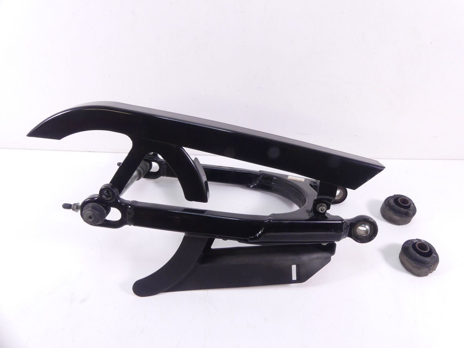 2006 Harley Sportster XL1200 C Rear Swingarm Suspension Fork 1" Axle 47587-05A {{ shop.shopifyCountryName }} - Mototech271