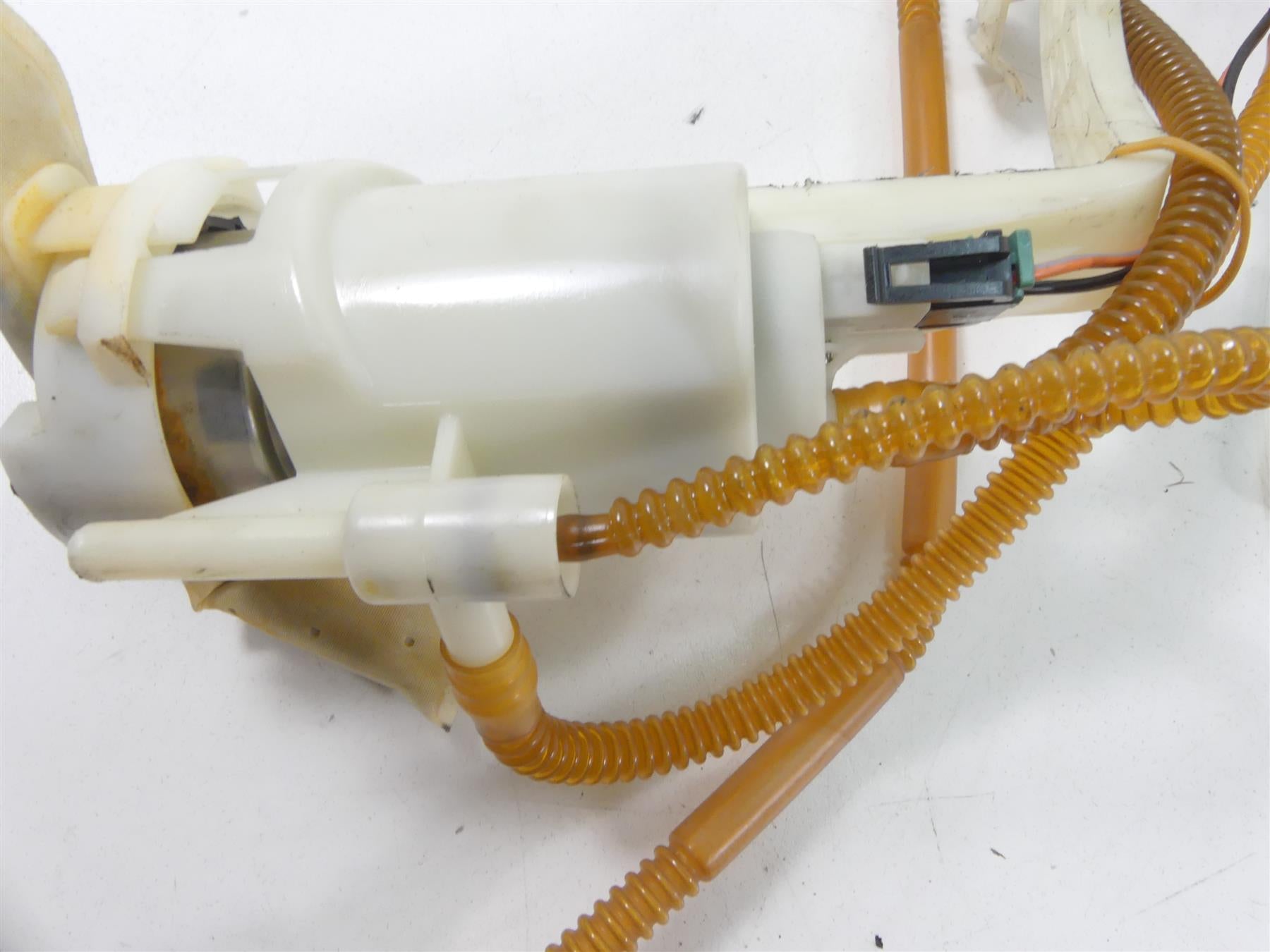 2013 Harley Touring FLHX Street Glide Fuel Gas Petrol Pump 62908-08 75069-08C {{ shop.shopifyCountryName }} - Mototech271