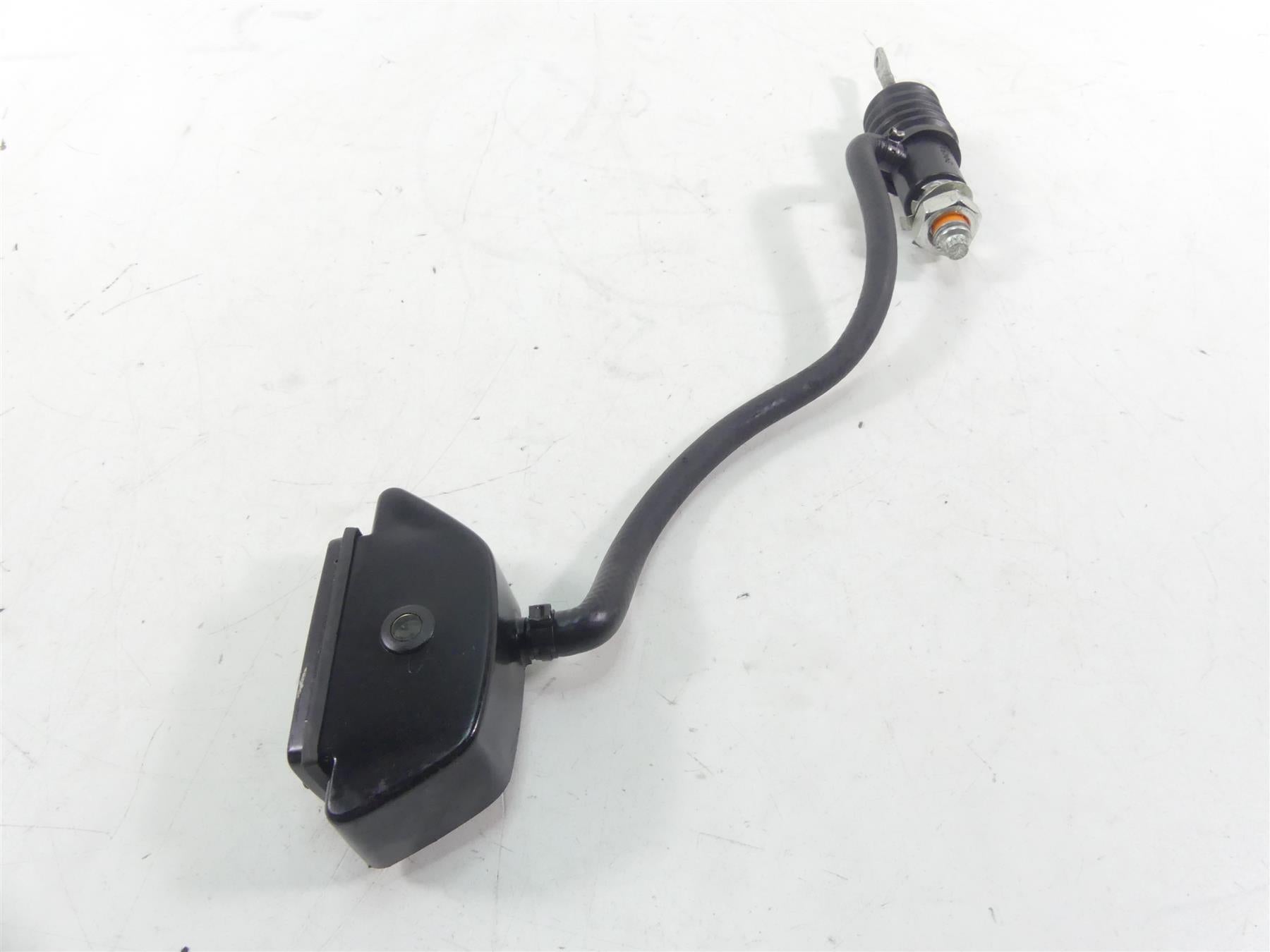 2000 Harley Dyna FXR4 CVO Super Glide Rear Brake Master Cylinder 42446-87C {{ shop.shopifyCountryName }} - Mototech271