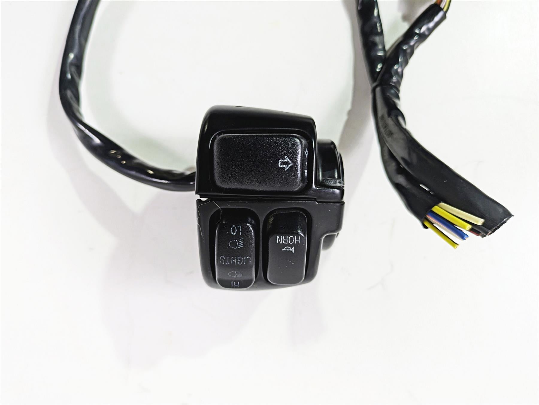 2011 Harley FXDC Dyna Super Glide Left Hand Control Switch - Read 71682-06A {{ shop.shopifyCountryName }} - Mototech271