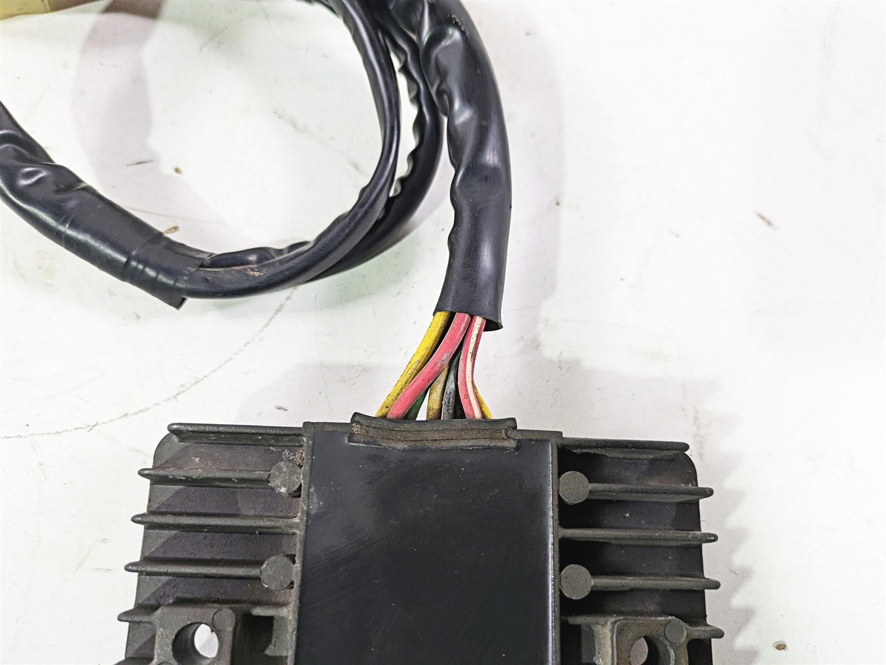 2002 Honda V-Twin VTX1800 C Rectifier Voltage Regulator SH579C-12 31600-MCH-000 {{ shop.shopifyCountryName }} - Mototech271